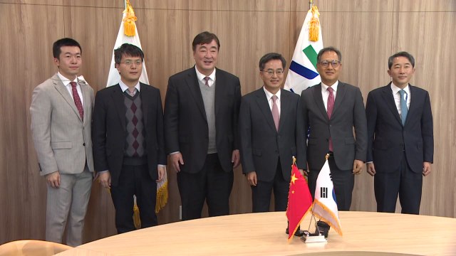 [경기] 김동연 지사·싱하이밍 중국대사, 한중 교류 논의 / YTN
