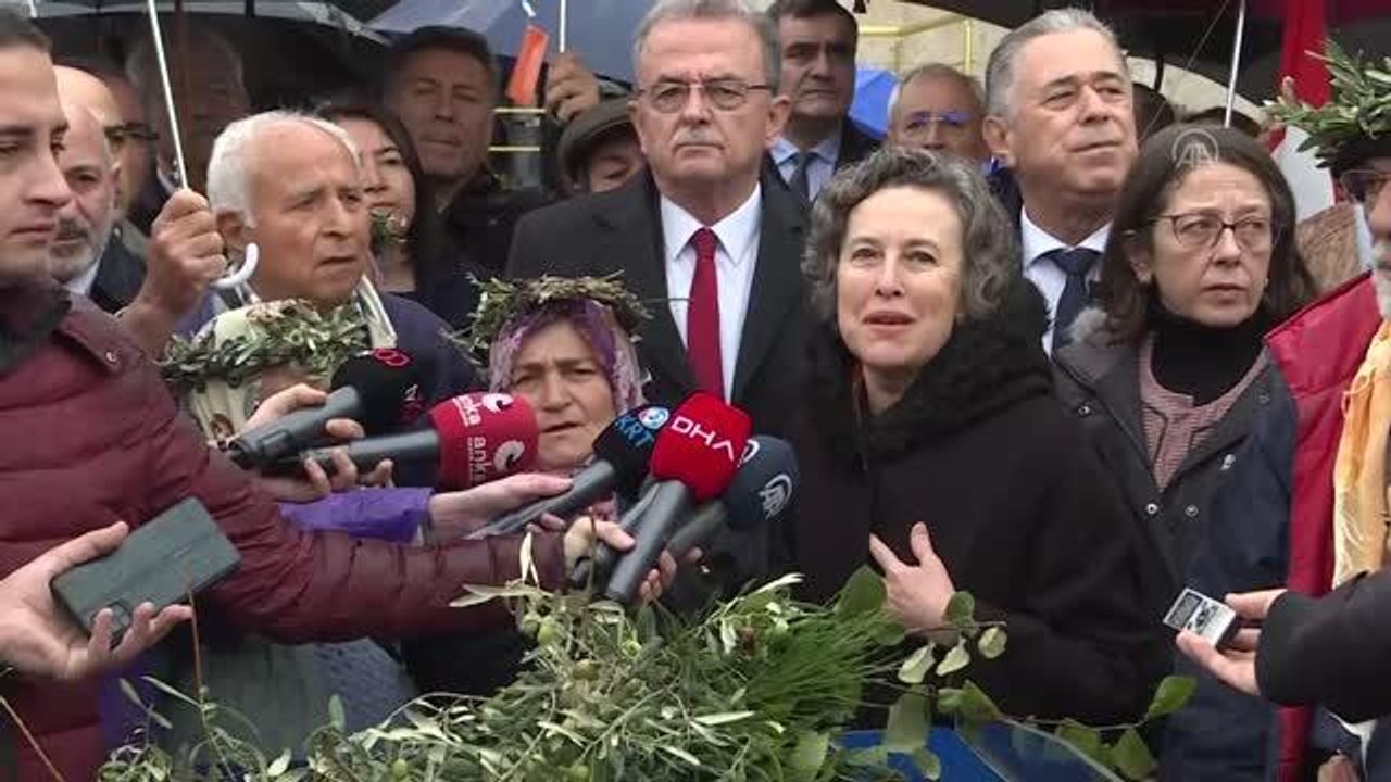 CHP ve HDP milletvekilleri, Meclis'te zeytin ür...