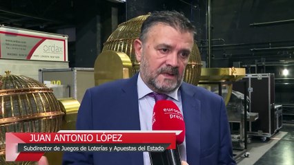 El Teatro Real ya acoge los bombos y las bolas del Sorteo de la Lotería de Navidad