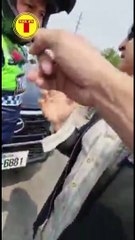 FUNCIONARIO DEL MUNICIPIO DE GUAYAQUIL SUPUESTAMENTE CAUSÓ DAÑO A OTRO VEHÍCULO