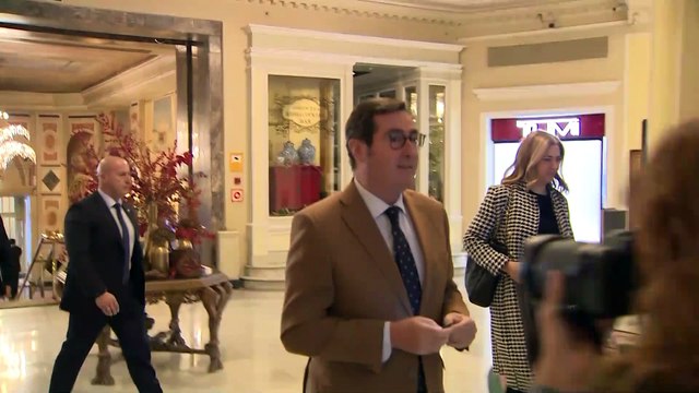 CEOE rompe el diálogo con Trabajo hasta que no rectifique la enmienda sobre el control de los ERE