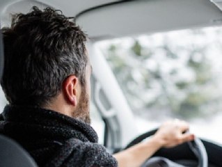 Vorsicht auf der Straße! Das sollte man bei Blitzeis beachten