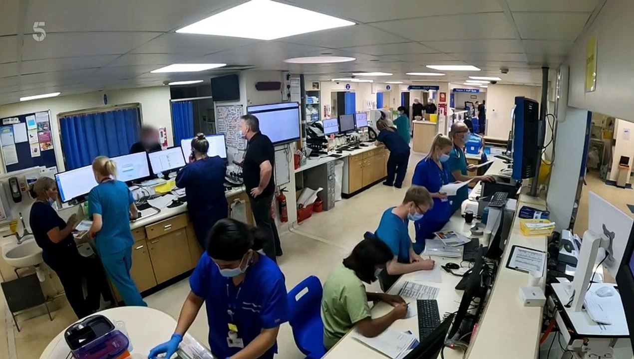 Casualty 247 S06E15