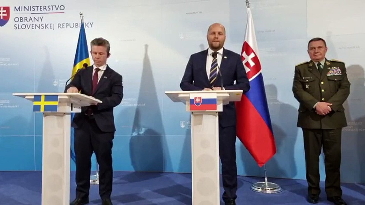 ZÁZNAM: Naď a Jonson potvrdili prehlbovanie spolupráce SR a Švédska po obstaraní CV90