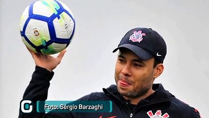 Jair Ventura esboça time diferente para jogo com o Bahia