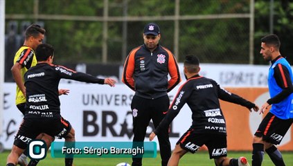 Corinthians usa semana livre para aproximar Jair Ventura dos jogadores