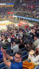 Anadolu Efes’e destek için Sinan Erdem’e giden İmamoğlu alkışlarla karşılandı