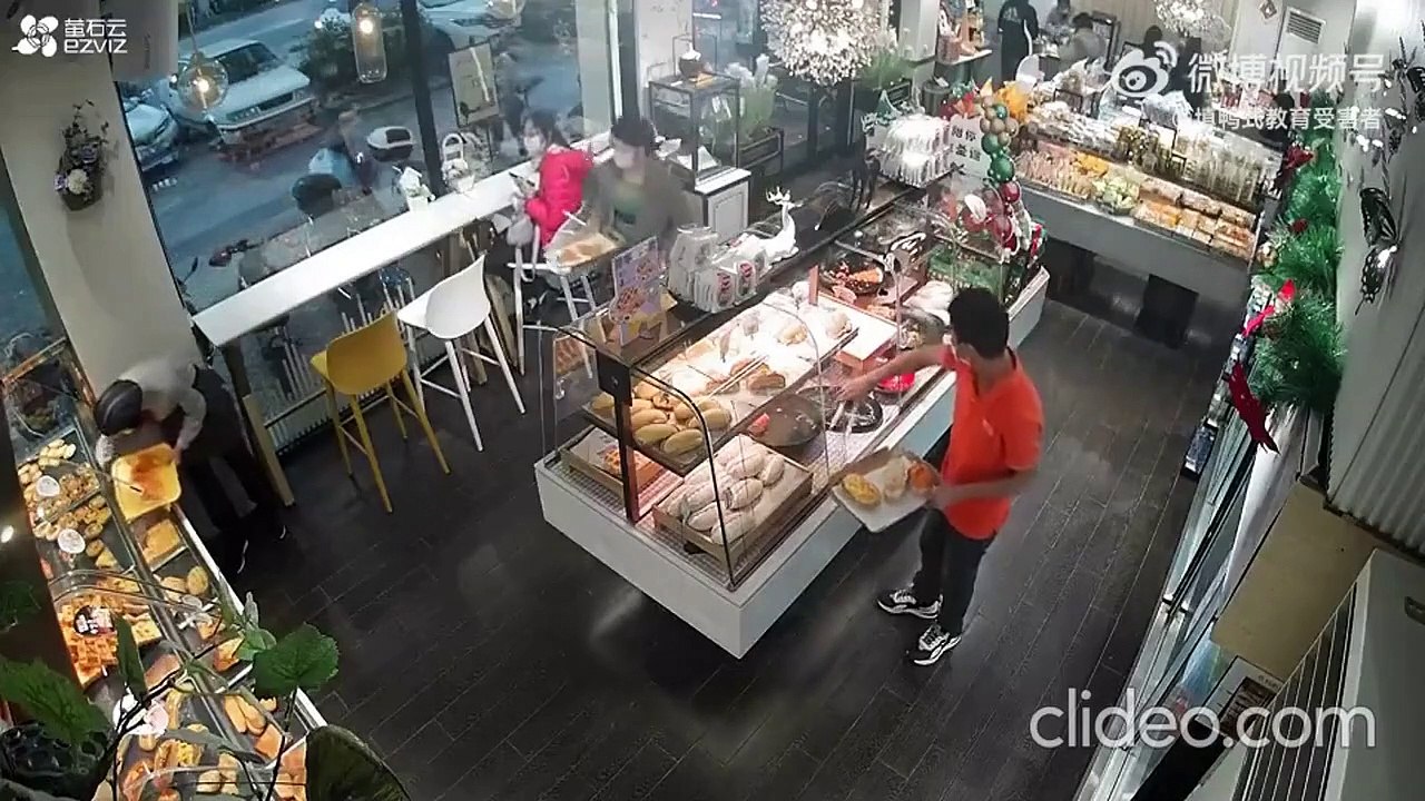 Quand tu penses que l'épicerie fait Drive... oups