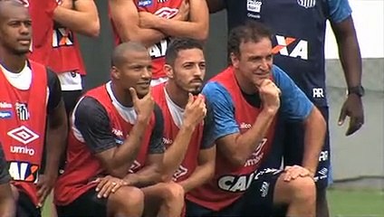 Santos se prepara para enfrentar o Fluminense veja imagens do treino