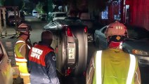 Dos sujetos en estado de ebriedad terminaron volcando su auto en la colonia Constitución