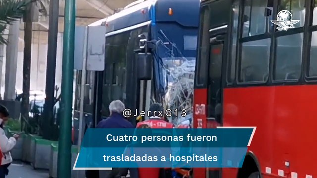 Trolebús y Metrobús chocan en la avenida Tláhuac