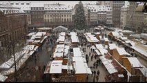 Il mercatino di Natale di Strasburgo sotto la neve