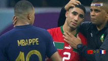 مبابي يواسي اشرف حكيمي بعد خسارة المغرب امام فرنسا في نصف نهائي كأس العالم