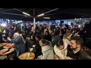 France-Maroc : les Bleus en finale de la coupe du monde, joie sur le Vieux-Port