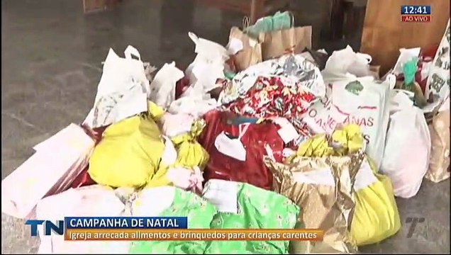 Igreja arrecada alimentos e brinquedos para crianças carentes em Vitória