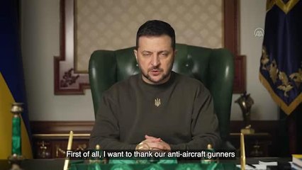 Zelenskiy: "Rusya, Donbas'ta şehri yok ediyor"