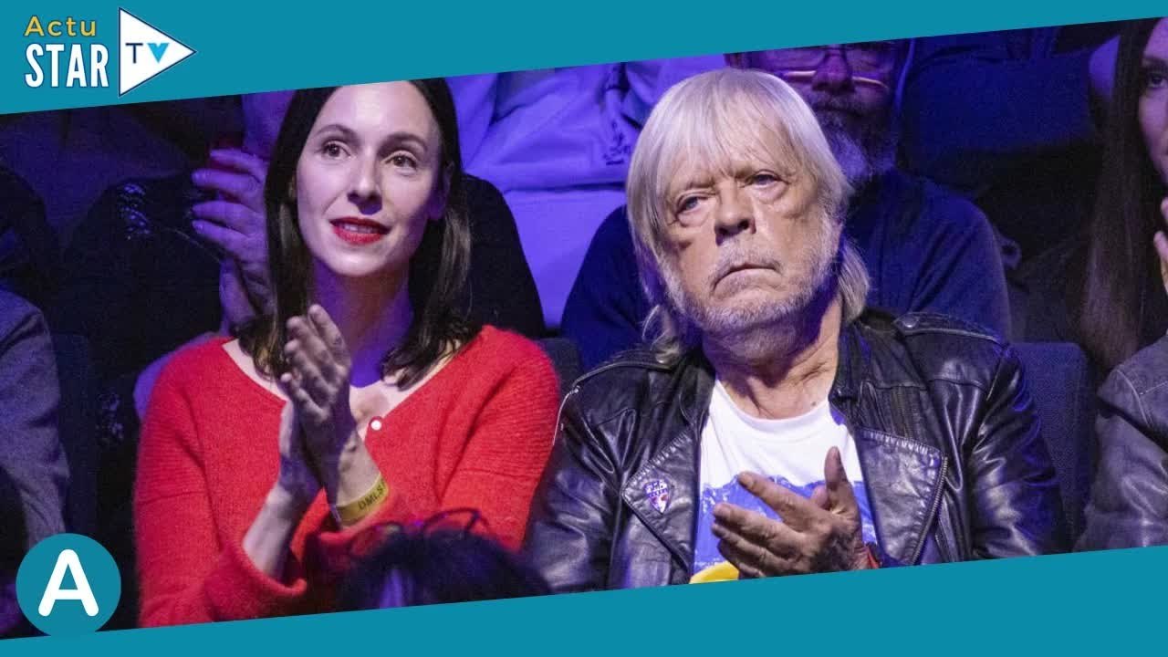 Renaud avec sa fille Lolita lovée dans ses bras : d'adorables photos de Noël ressurgissent, avec une