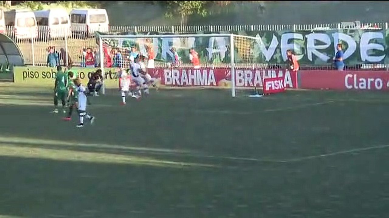 Vasco e Fluminense vencem pequenos no carioca