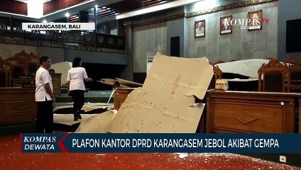 Plafon Kantor DPRD Karangasem Jebol Akibat Gempa