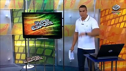 Maikon Leite elogia Valdívia e pede Mago no time