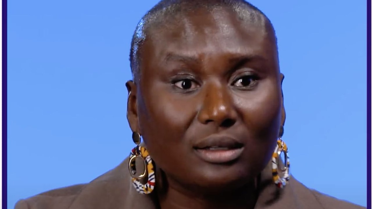 Hamalita Fofana, victime d’excision : "Céline Dion, je suis persuadée que le bon dieu m'a envoyé sa voix pour que je continue à croire, à espérer"