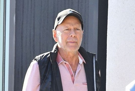 Bruce Willis malade et affaibli… Ces photos dévoilent état de santé qui se dégrade