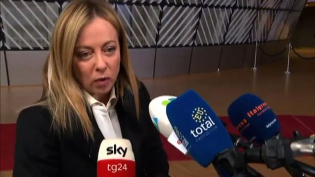 Meloni: dal vertice Ue spero passi avanti su questione energia