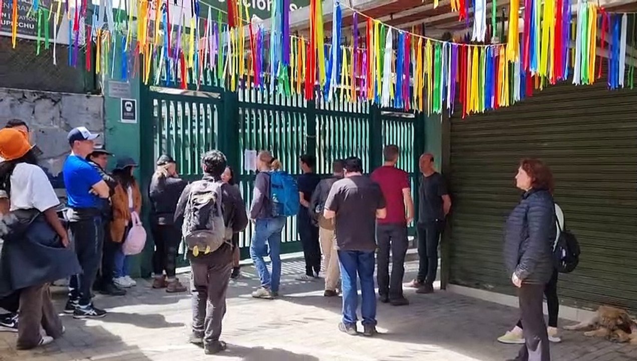 Blutige Unruhen in Peru - Touristen in Machu Picchu gestrandet