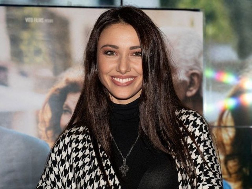 “C’était mon dernier” : Delphine Wespiser claque la porte de “TPMP” et lâche Cyril Hanouna