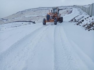VAN'IN SARAY İLÇESİNDE KAR ETKİLİ OLDU