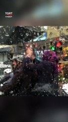 Islanmasın Diye Eşine Şemsiye Tuttu: Sen Islanma Can Yoldaşım #shorts