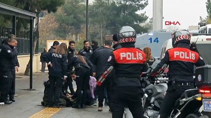 Adliye önünde testereli, golf sopalı kavga: 1'i ağır 4 yaralı