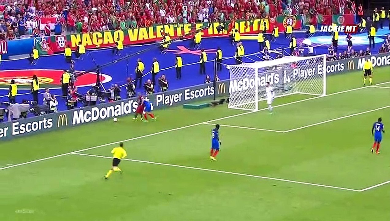 0% Sportsmanship in Football