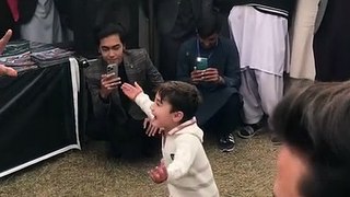 Little boy viral dance video