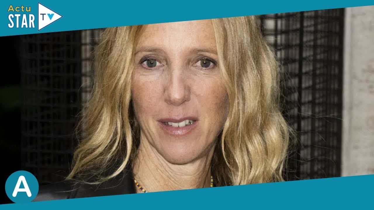 "Deux caillots dans le cerveau" : Sandrine Kiberlain dans le coma, son accouchement a failli virer a
