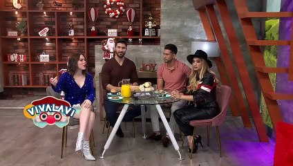 Sujeto es captado robando adornos de navidad de una casa