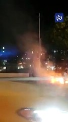 الأمن يتعامل مع إغلاق طريق في الزرقاء