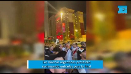 "Que aparezcan los tickets", el reclamo de cientos argentinos que se manifiestan en Doha