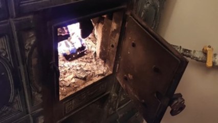 Los ucranianos recurren a la leña ante los cortes de suministro de luz y gas