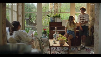 Maestro: Η αυστηρή γιαγιά Χάρις Αλεξίου