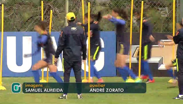 Marta treina com a Seleção Brasileira e comenta pressão pelo ouro olímpico