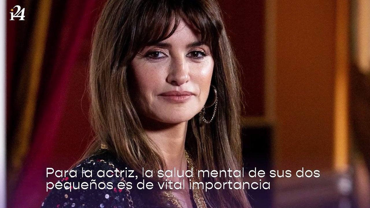Sin celular ni redes sociales hasta los 16: Penélope Cruz protege a sus hijos de la tecnología