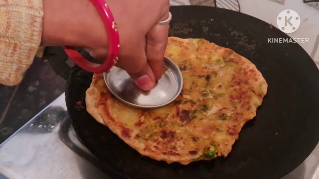 भारतीय व्यंजनों - गोभी मटर पराठा रेसिपी बनाने की विधि- Gobi Paratha Recipe In Hindi monaZ ki rasoi