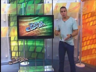 Thiago Oliveira conversa com craque Falcão