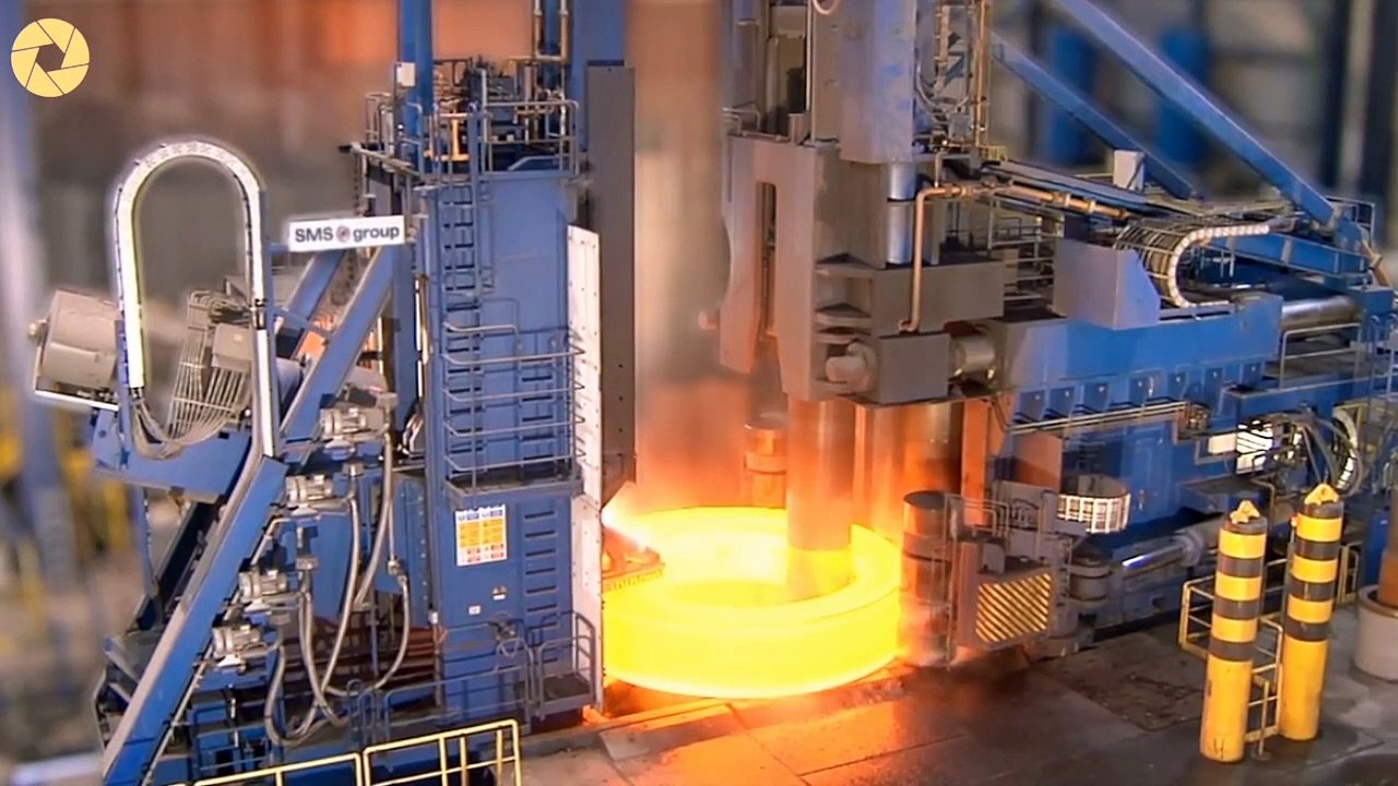 Large Crankshaft Forging - Industrial Manufacture Production - Industry Forging Machinery