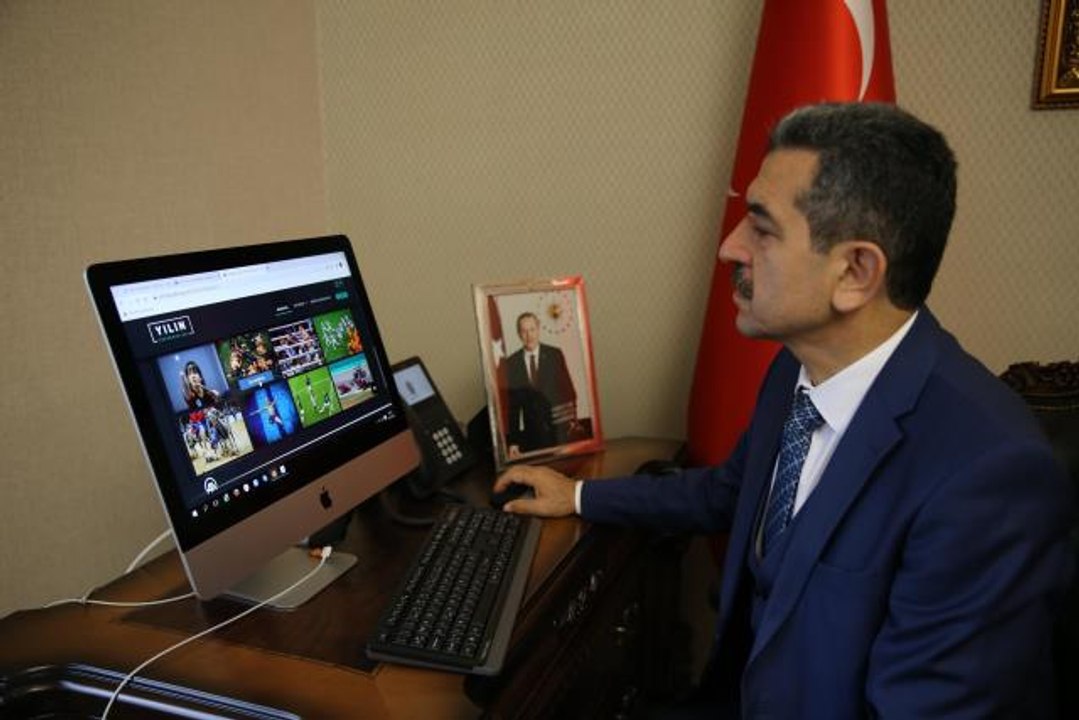 Kırklareli Valisi Birol Ekici AA'nın Yılın Fotoğrafları oylamasına katıldı