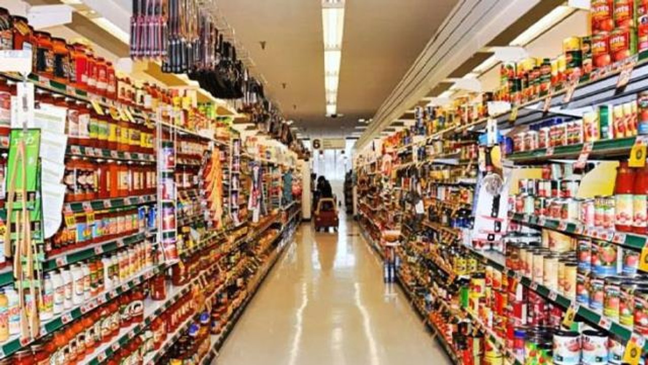 Adana Sarıçam Belediyesi'nin yardım paketlerinde son kullanma tarihi geçmiş gıdaları dağıttığı iddia edildi! Belediyeden açıklama gecikmedi