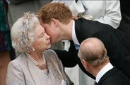 El príncipe Harry afirma que le impidieron ver a su abuela Isabel II