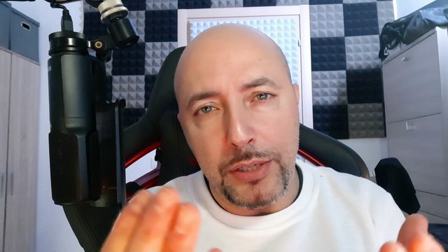 GF Vip, Edoardo Donnamaria finisce nei guai e confessa tutto a Luca Onestini