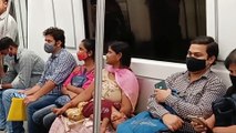 चाची उस टक्ले के साथ भाग गयी  ! मेरा Chacha रँडुआ हो गया  ! prank in metro ! Baghel King